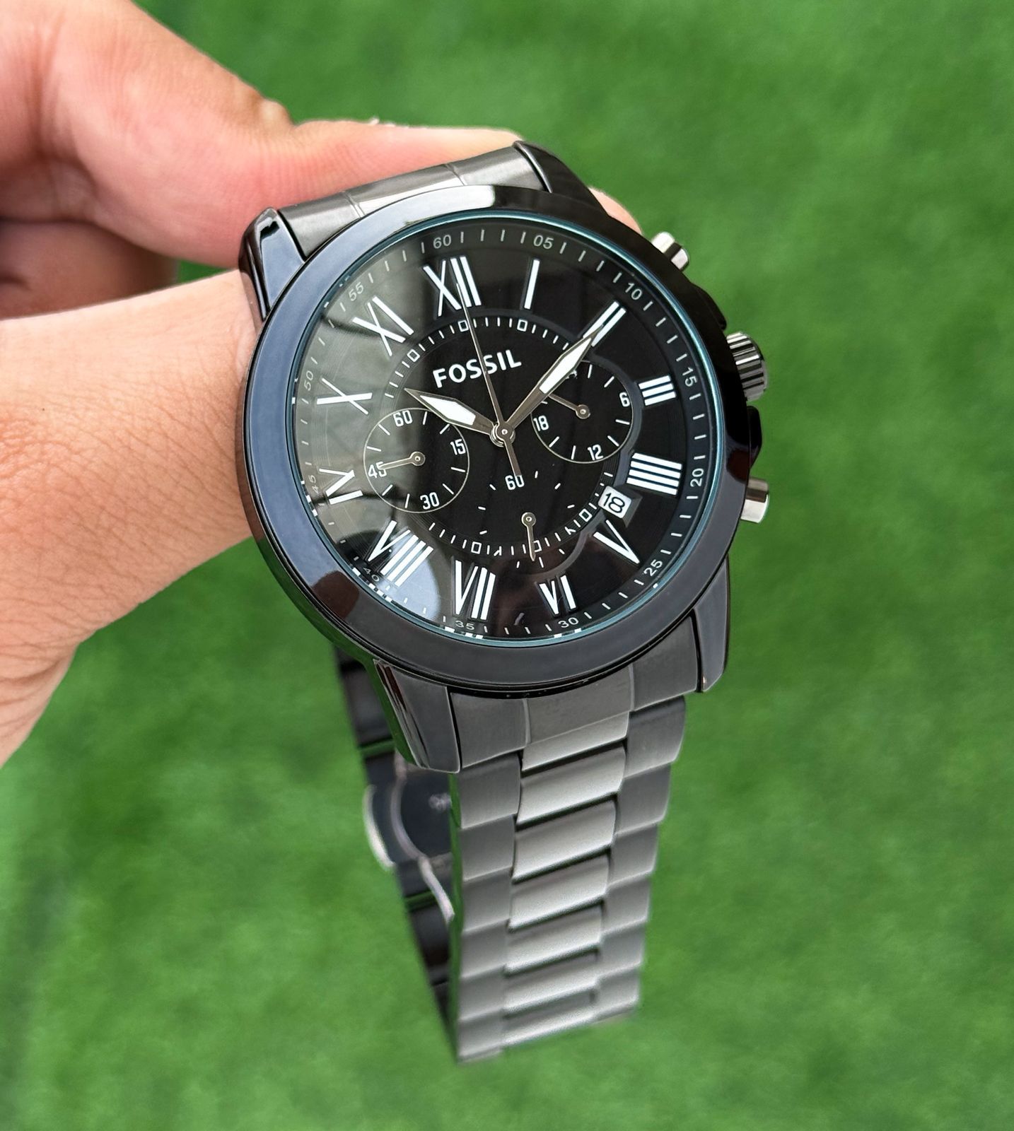 Fossil - black dial & silver bezel